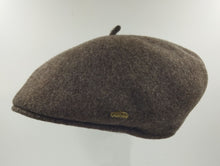 Cargar imagen en el visor de la galería, Boina Vasca Elosegui Pirineos 100% lana merino Impermeabilizada Teflón