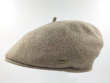 Cargar imagen en el visor de la galería, Boina Vasca Elosegui Pirineos 100% lana merino Impermeabilizada Teflón
