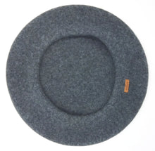 Cargar imagen en el visor de la galería, Boina Vasca Elosegui de niño/a Modelo Dame 100% lana merino sin forro