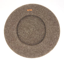 Cargar imagen en el visor de la galería, Boina Vasca Elosegui unisex Modelo Dame 100% lana merino sin forro
