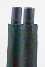 Cargar imagen en el visor de la galería, Paraguas Ezpeleta 10212| Automático y anti viento | Estampado cuadros