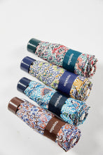 Carregar imagem no visualizador da galeria, Paraguas Ezpeleta Mini con Neceser - Compacto y Práctico