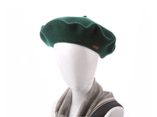 Load image into Gallery viewer, Basque beret Elosegui Exposición fina 100% merino wool without sweatband satin lining