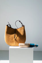 Charger l&#39;image dans la galerie, Paraguas EZPELETA 10434 . Plegable automático. Tejido rayas ,funda a juego