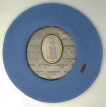 Load image into Gallery viewer, Elosegui Basque beret for women model Dame 100% Merino wool