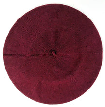 Charger l&#39;image dans la galerie, Elosegui Béret Basque pour femme modèle Borobil avec doublure 100% laine mérinos avec décoration symbole