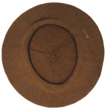 Charger l&#39;image dans la galerie, Elosegui Béret Basque pour femme modèle Borobil avec doublure 100% laine mérinos avec décoration symbole