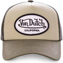 Cargar imagen en el visor de la galería, Gorra Trucker cerrada Von Dutch beige