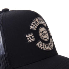 Cargar imagen en el visor de la galería, Gorra trucker Bikbla de Von Dutch negra