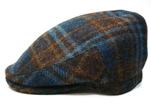 Cargar imagen en el visor de la galería, Gorra Verra Aguilar paño Harris