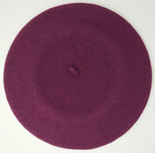 Load image into Gallery viewer, Elosegui Basque beret for women model Dame 100% Merino wool unlined