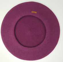 Load image into Gallery viewer, Elosegui Basque beret for women model Dame 100% Merino wool unlined