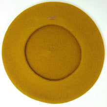 Load image into Gallery viewer, Elosegui Basque beret for women model Dame 100% Merino wool unlined