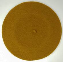 Load image into Gallery viewer, Elosegui Basque beret for women model Dame 100% Merino wool unlined