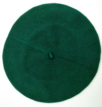 Charger l&#39;image dans la galerie, Elosegui Béret Basque pour femme modèle Borobil avec doublure 100% laine mérinos avec décoration symbole