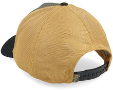 Laden Sie das Bild in den Galerie-Viewer, Gorra trucker parche oval Terry Von Dutch