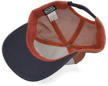 Laden Sie das Bild in den Galerie-Viewer, Gorra trucker parche oval Terry Von Dutch