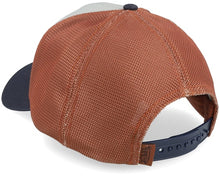 Laden Sie das Bild in den Galerie-Viewer, Gorra trucker parche oval Terry Von Dutch