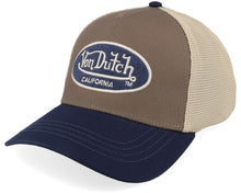 Laden Sie das Bild in den Galerie-Viewer, Gorra trucker parche oval Terry Von Dutch
